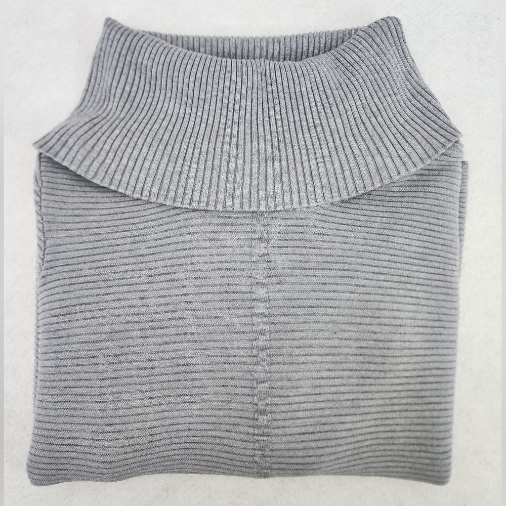 Cyrus Gray Cowl Ribbed Turtleneck Sweater Women's Size Medium - Picture 5 of 6